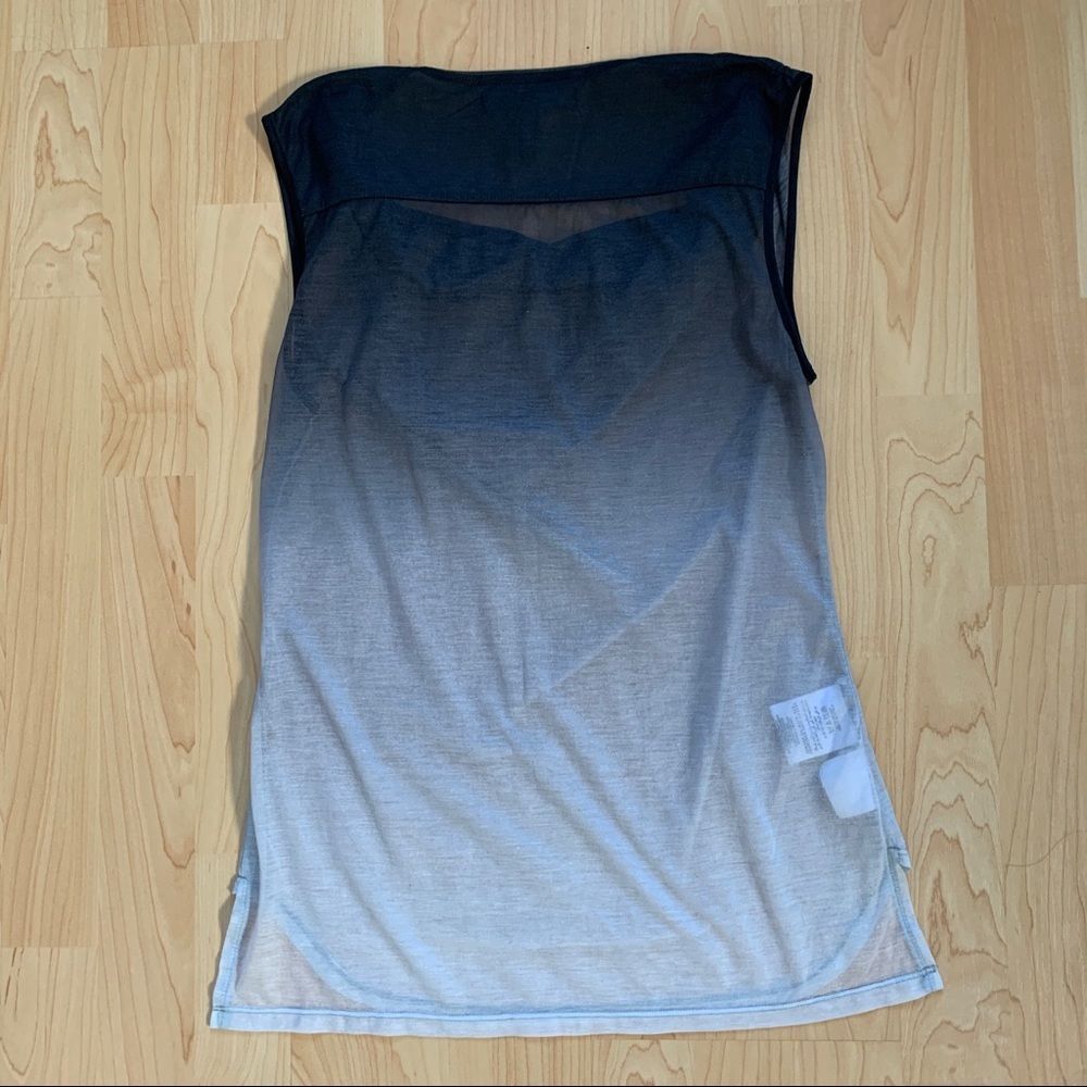 Gradient BCBGMAXAZRIA Top Size Small - Picture 2 of 8